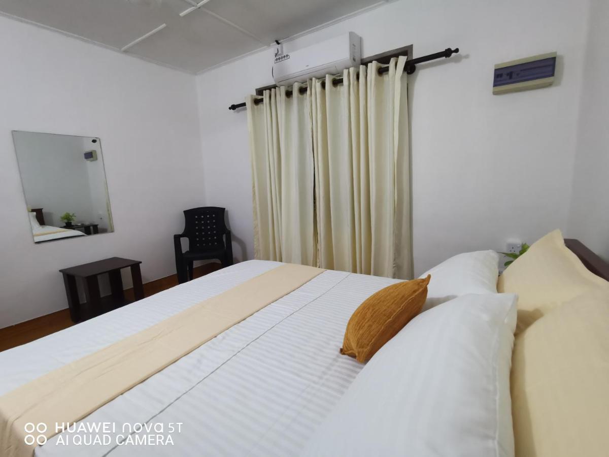 Bee Cottage เนกอมโบ ภายนอก รูปภาพ